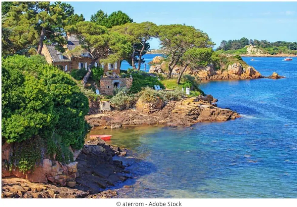 La Villa Mama 65 M2, Avec Piscine Partagee De Juin A Septembre Erquy 0*,  France